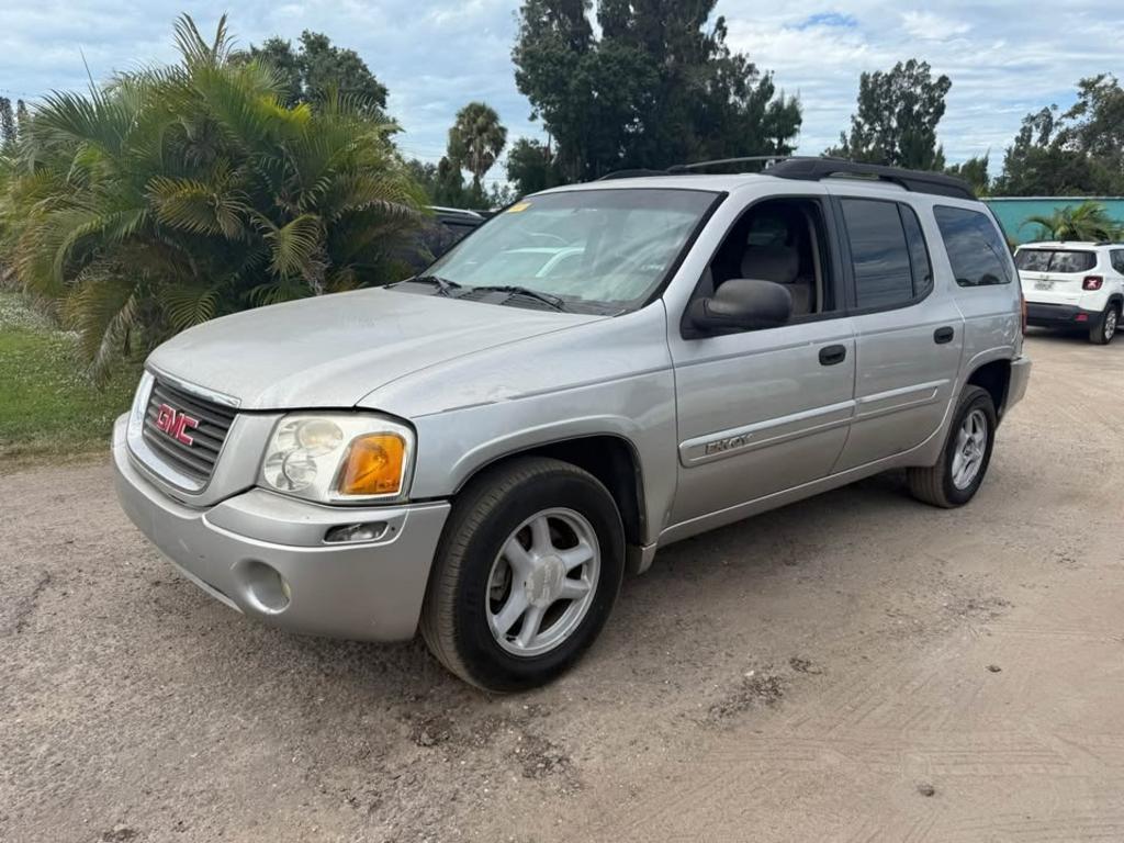 2004 GMC Envoy SLE's photo